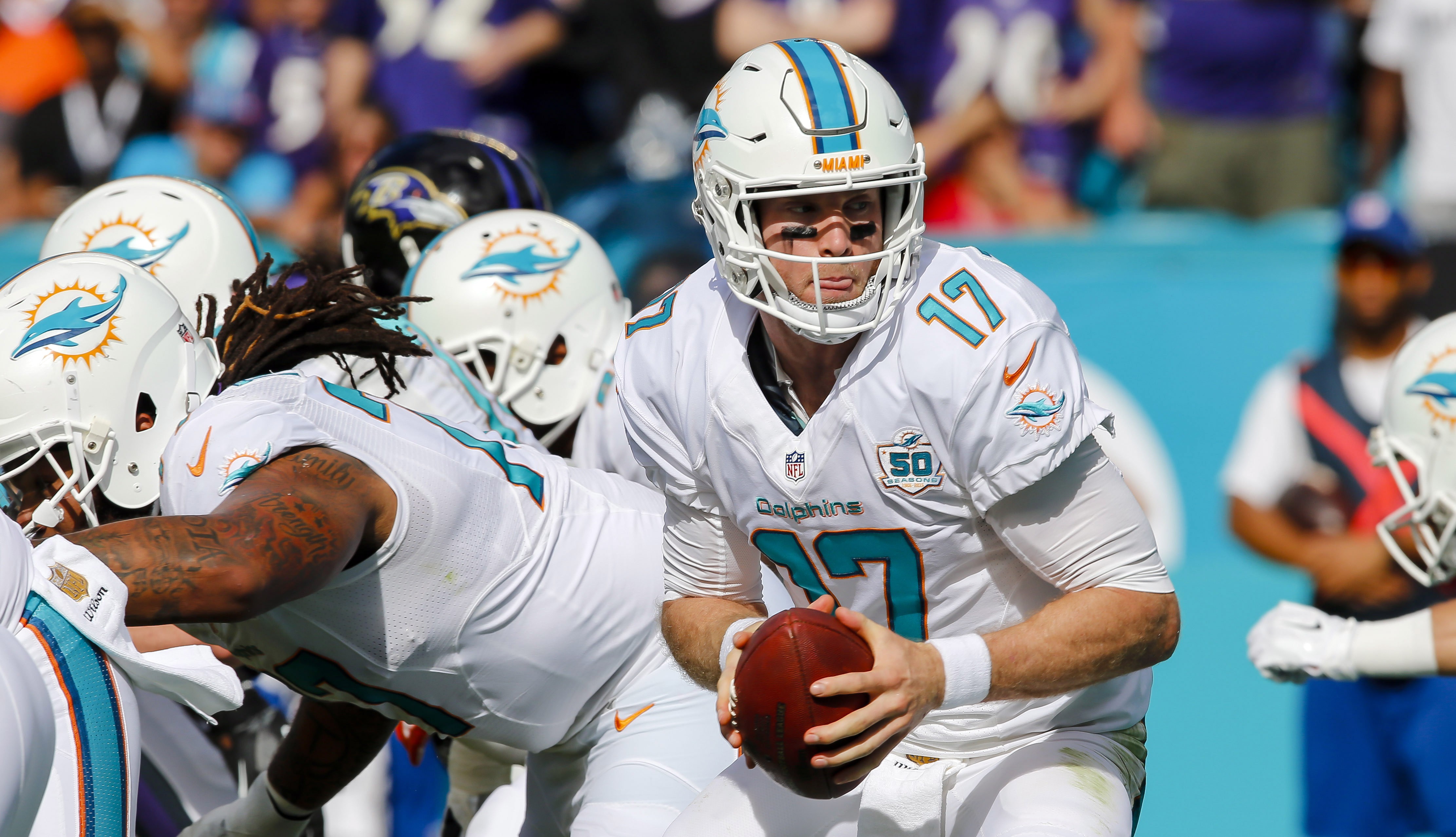 The (5-7) Miami Dolphins beat the (4-8) Ravens 15-13