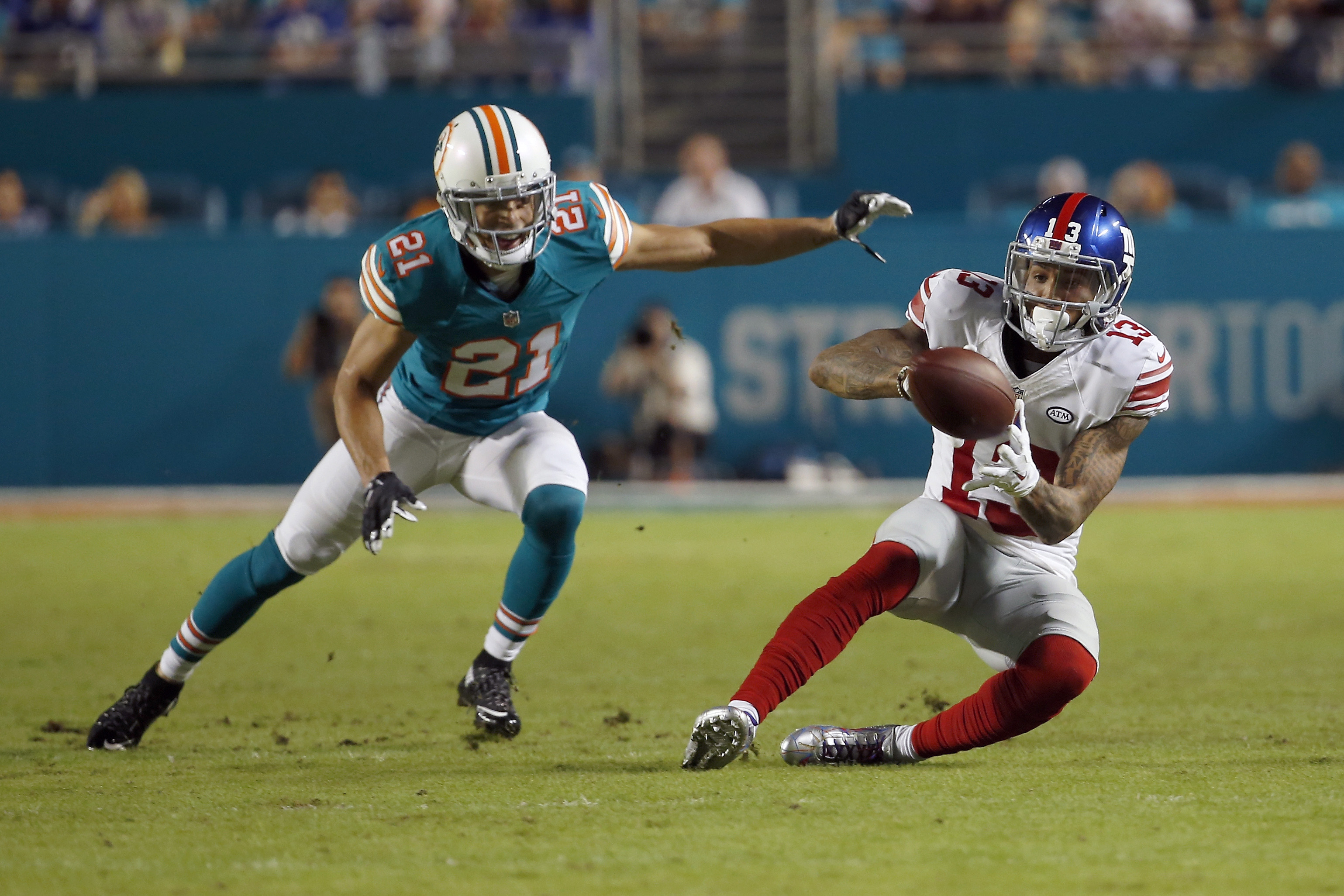 MNF: Giants Surge Past Dolphins - ESPN 98.1 FM - 850 AM WRUF