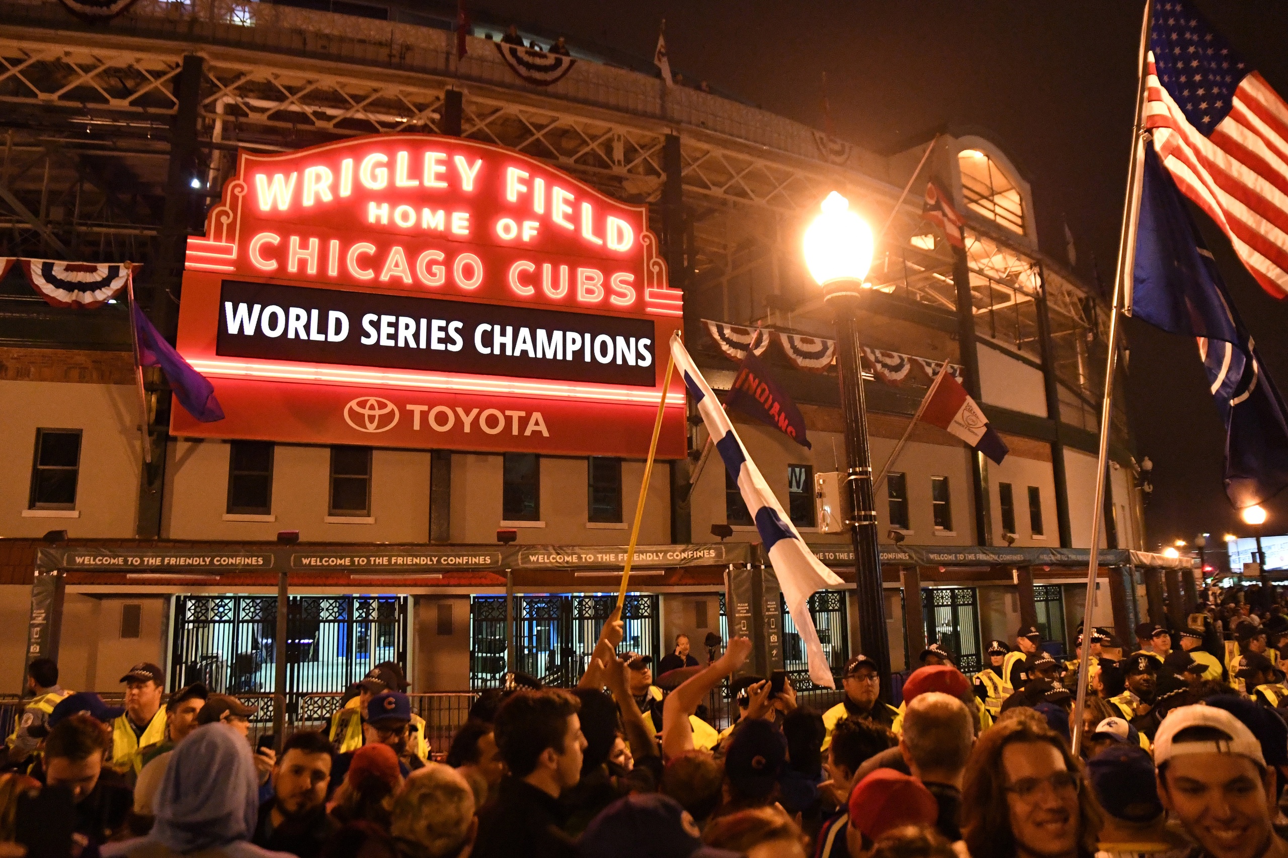 Chicago Cubs' World Series championship parade in photos - ESPN