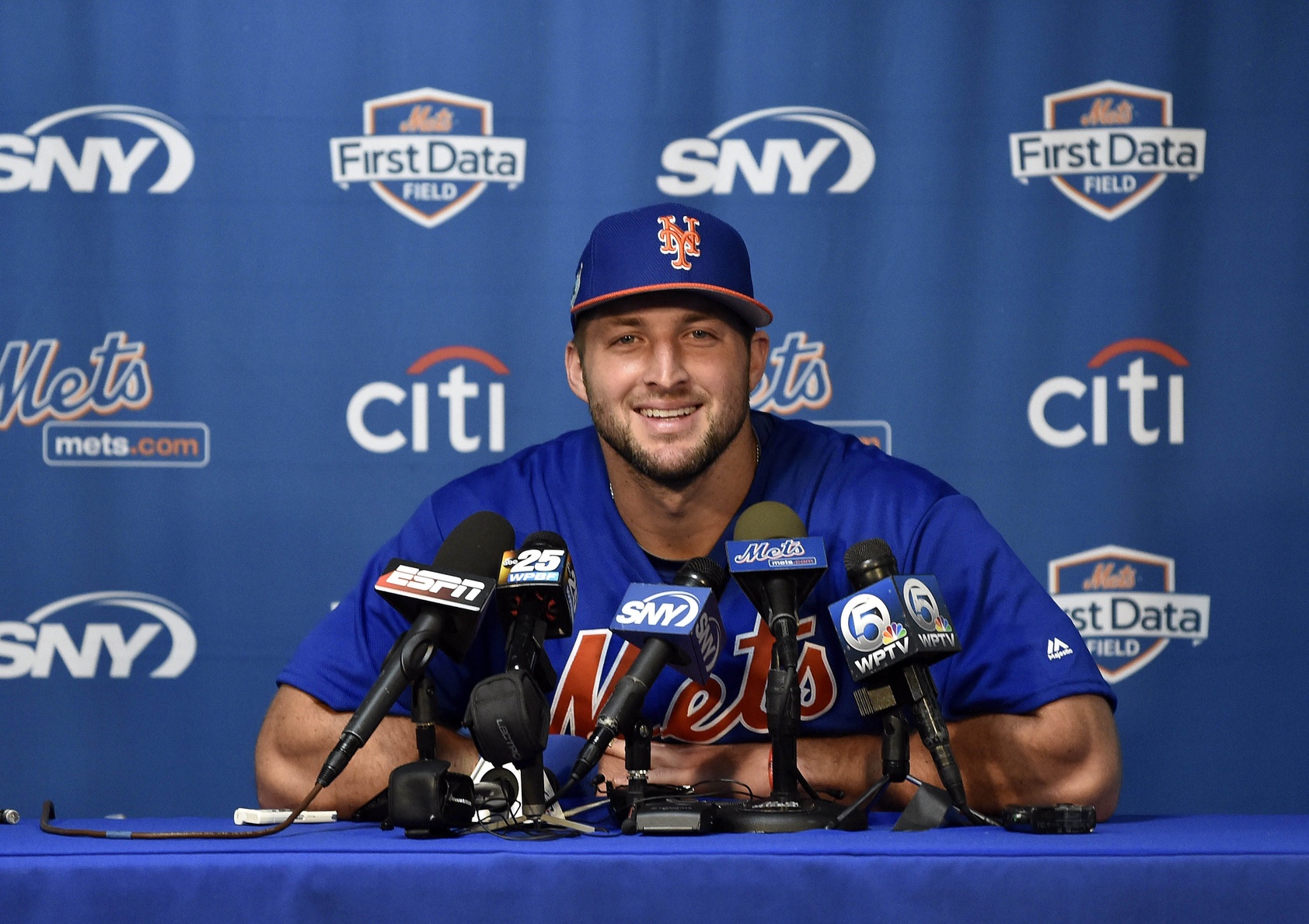 Tebow homers in Mets instructional league batting practice