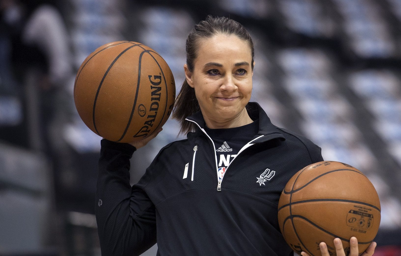 Former WNBA Star Becky Hammon Turns Down Gator Women s Basketball Offer 