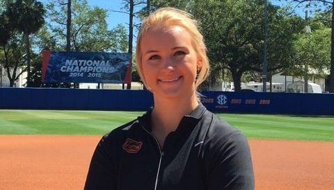 Gator softball has six-win weekend; Kelly Barnhill tosses perfect game -  Alligator Army