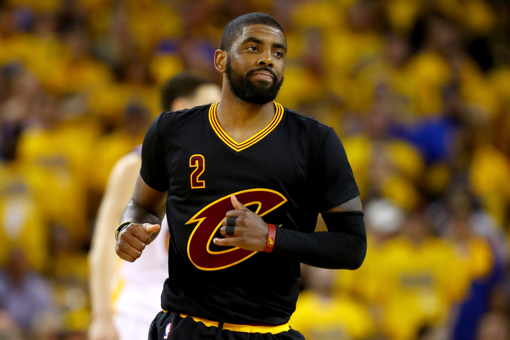 Cavaliers' Irving goes though light workout