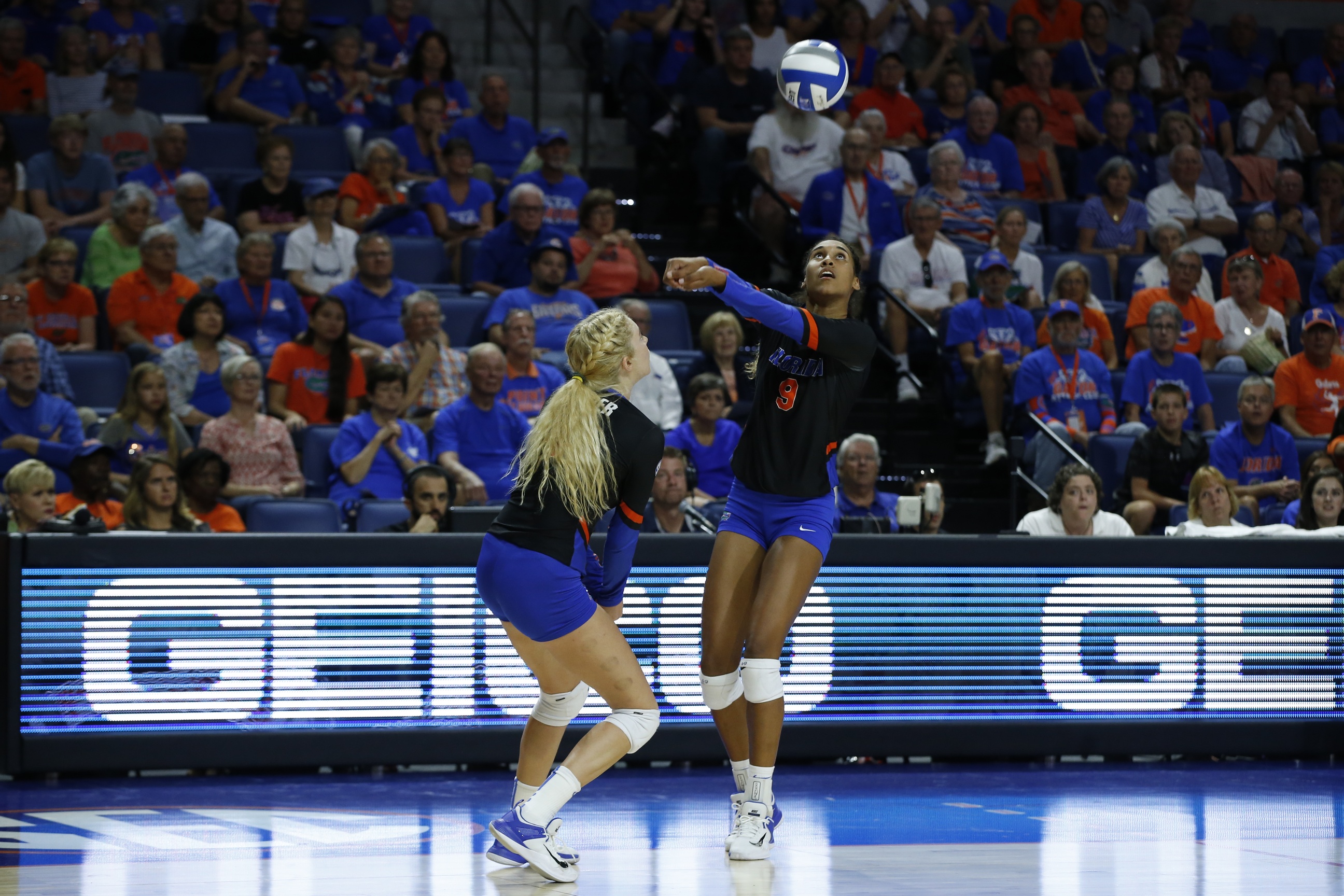 Gator Volleyball Looks to Stay Hot Against Aggies ESPN 98.1 FM 850
