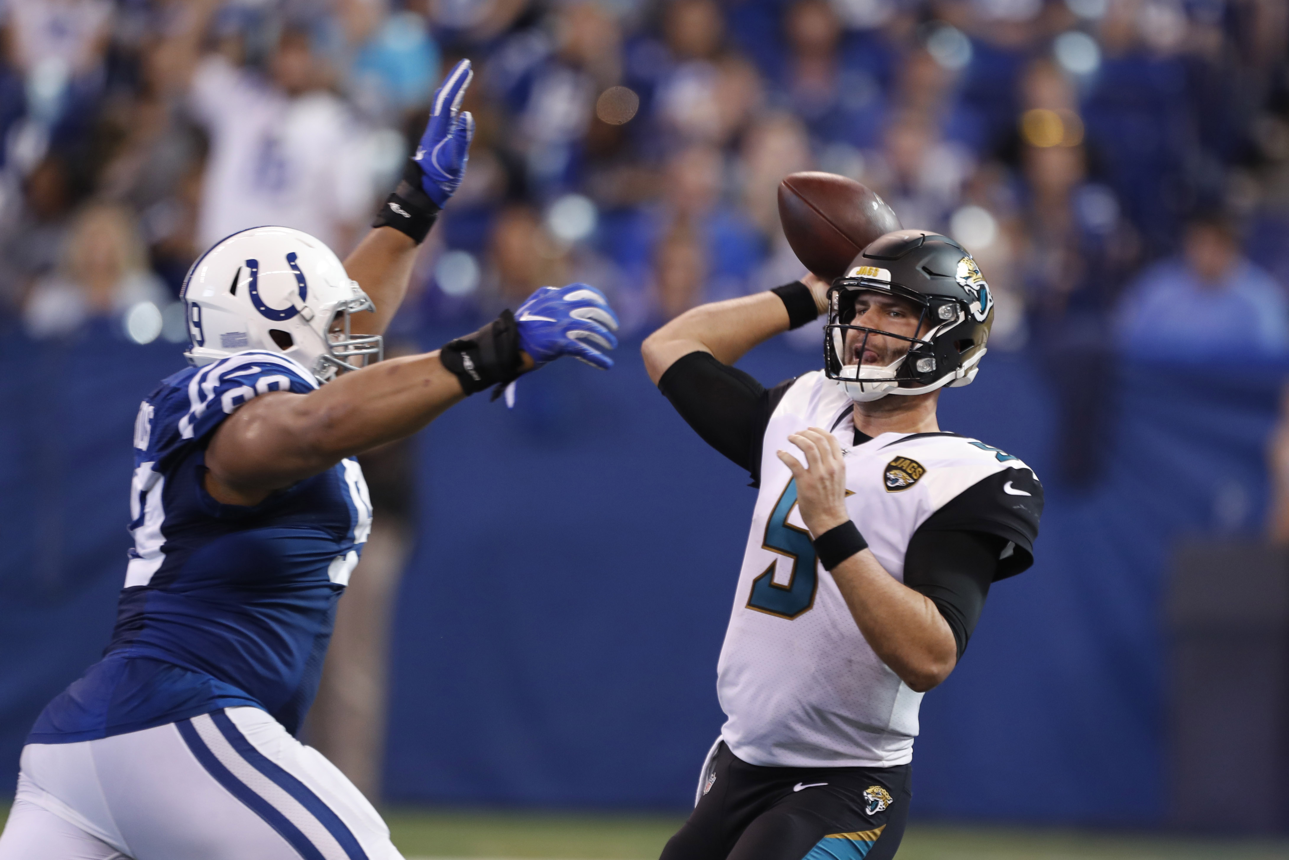 Jaguars shut out Colts for first win of season