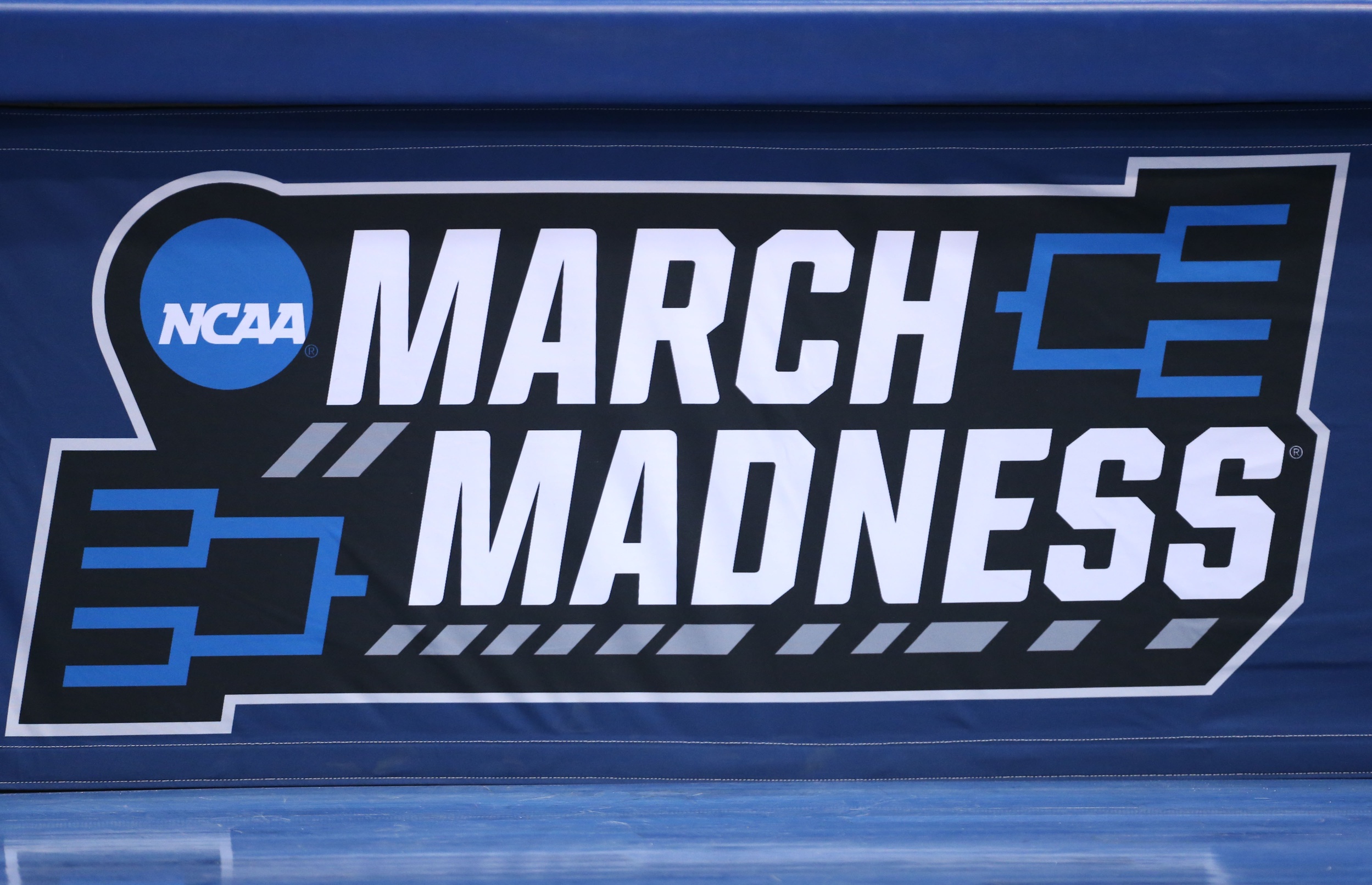 NCAA Women's Sweet Sixteen, all No. 1's alive in the tournament