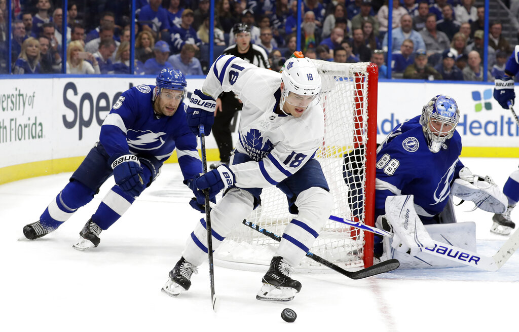 Tampa Bay Lightning strikes first, but ends up losing 42 to the Leafs