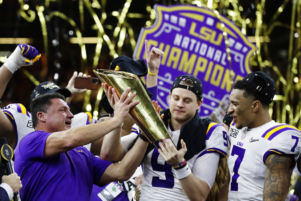 Joe Burrow wins Davey O'Brien, Maxwell, AP awards, Ed Orgeron coach of  year; Full list of winners 