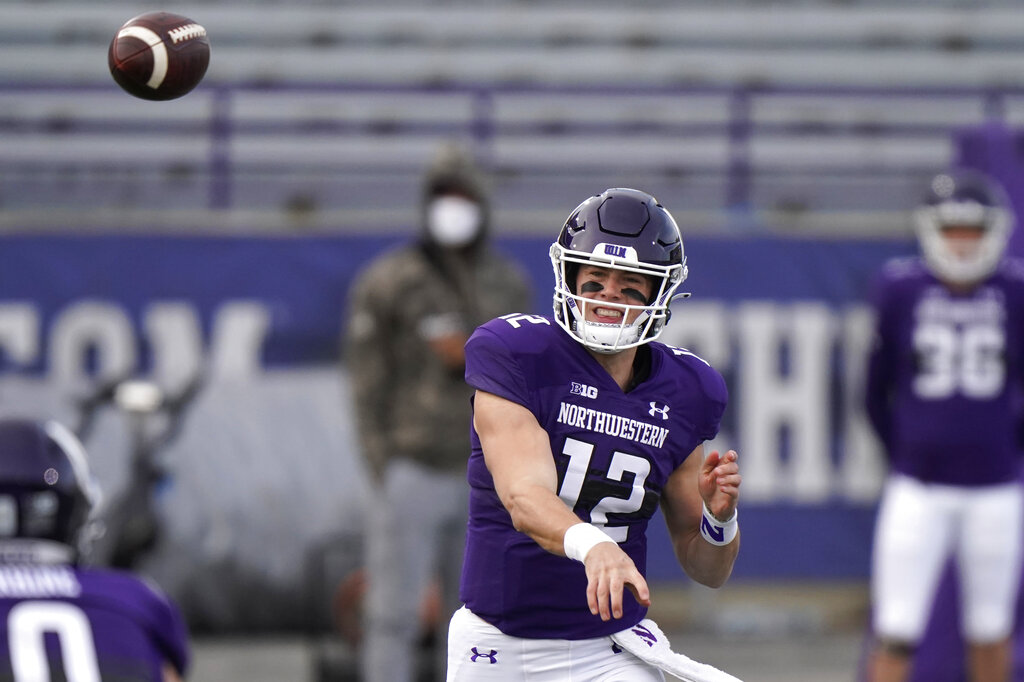 Peyton Ramsey shines in Northwestern football debut