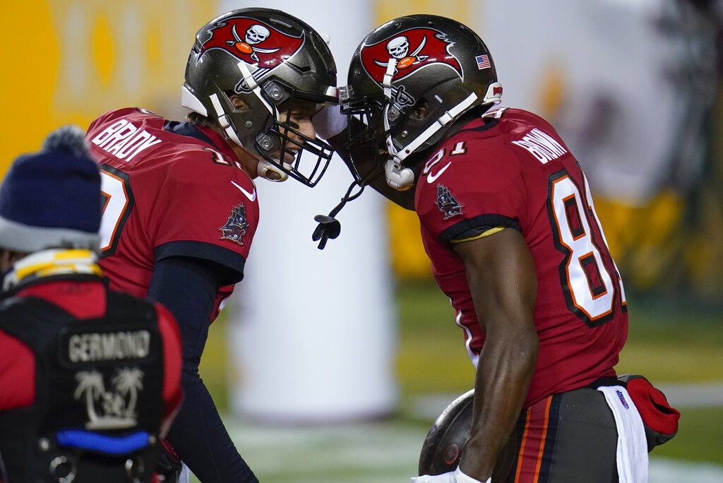 Buccaneers Face Washington Football Team in NFC Wild Card - ESPN 98.1 FM -  850 AM WRUF