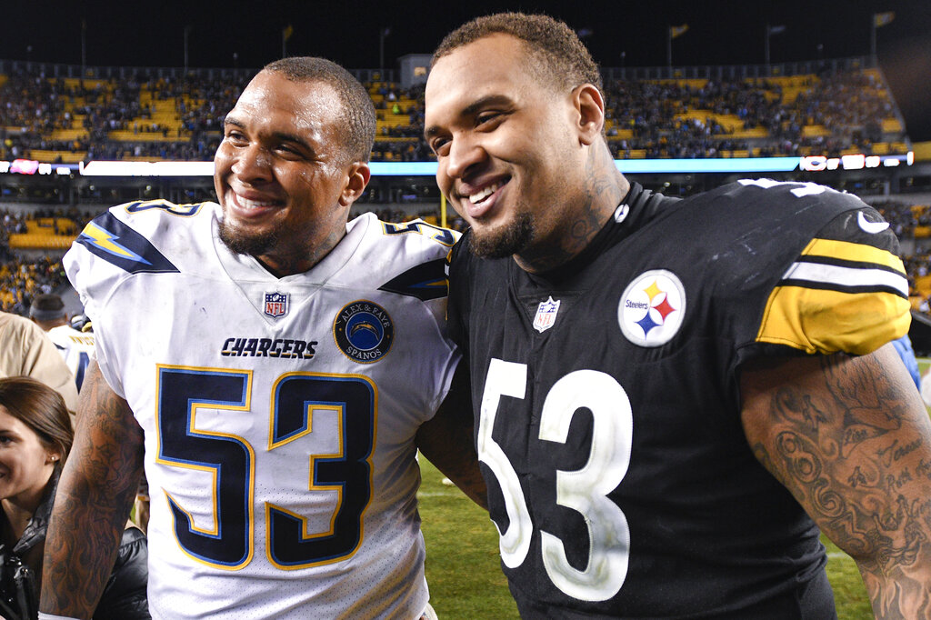 Gators' Mike Pouncey prepares to play without his twin