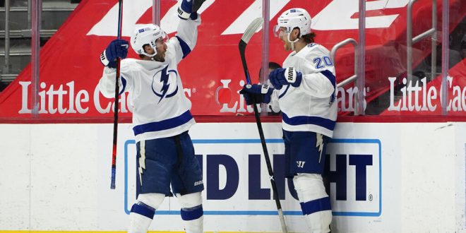 Detroit Red Wings top Tampa Bay Lightning 6-4