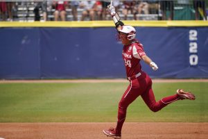 Oklahoma drops FSU to 3-peat at Women's College World Series