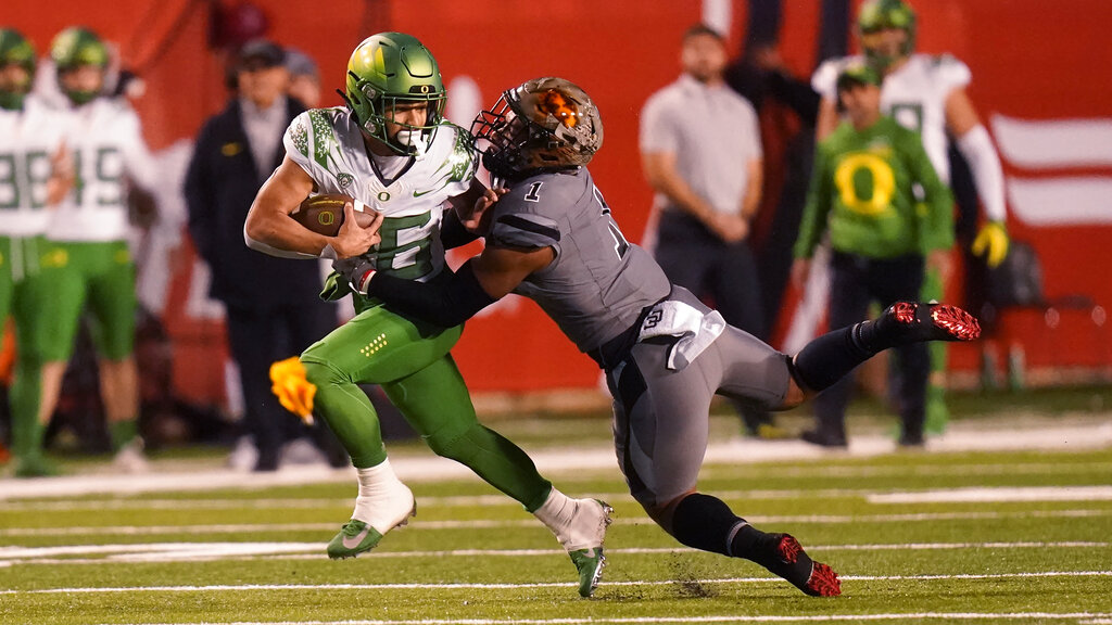 Utes to honor Jordan, Lowe with helmet design during regular