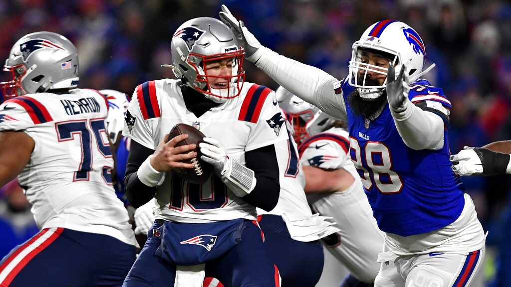 Patriots lose to Bills, 47-17, in one of the worst playoff defeats