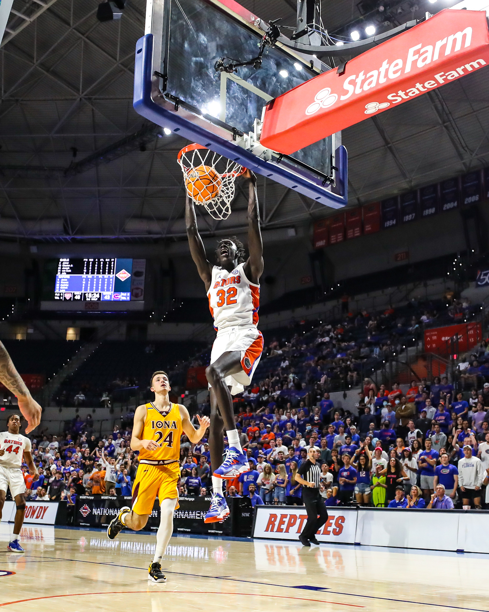 Gator Men's Basketball Defeats Iona In The NIT - ESPN 98.1 FM - 850 AM WRUF