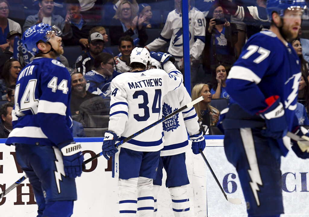 Auston Matthews scores a hat trick as the Toronto Maple Leafs beat the