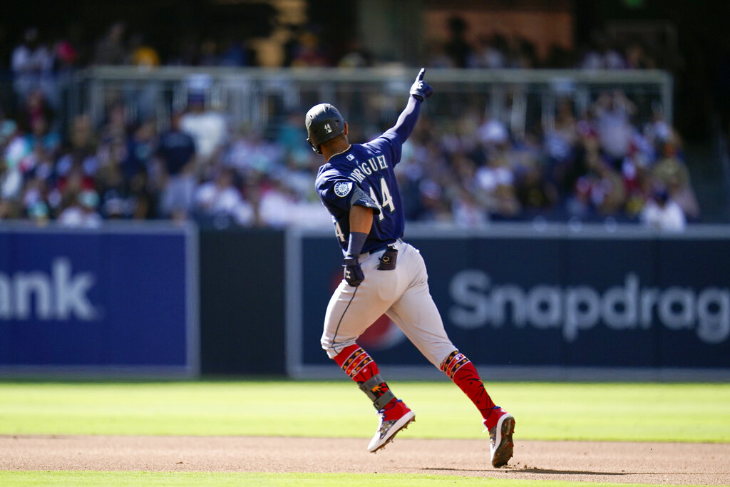 Julio Rodríguez collects 25 home runs, 25 stolen bases in 2nd season