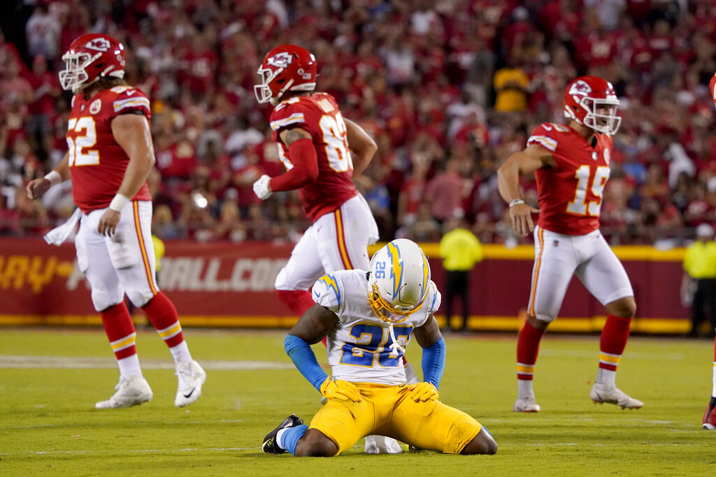 Chargers vs. Chiefs final score, highlights: Kansas City holds off LA,  injured Justin Herbert with Jaylen Watson pick-six