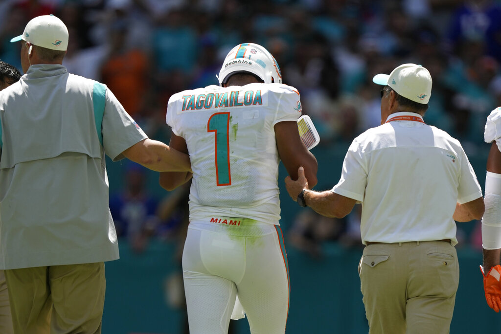 Miami Dolphins Take AFC East Following A Big Win Over Buffalo Bills - ESPN  98.1 FM - 850 AM WRUF