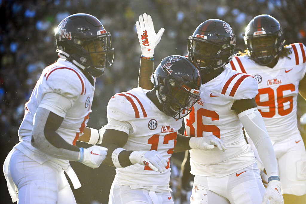 Undefeated Ole Miss Looks To Stay Hot Against Auburn Espn 981 Fm 850 Am Wruf 1084