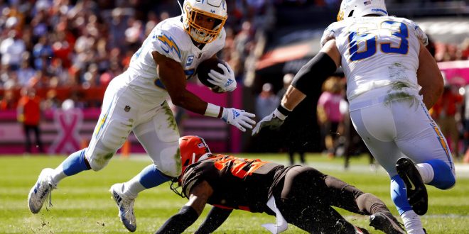 Chargers Host Broncos in AFC West Matchup - ESPN 98.1 FM - 850 AM WRUF