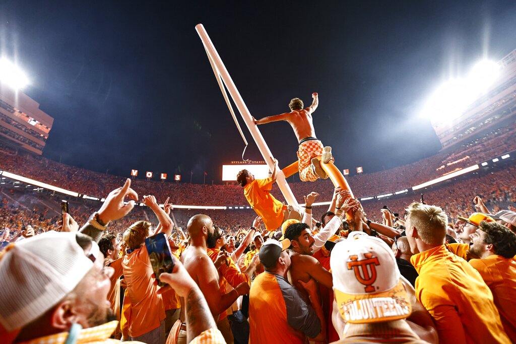 ESPN College Football on X: 9 years ago, the words Kick Six were  engraved into the history of the Iron Bowl 