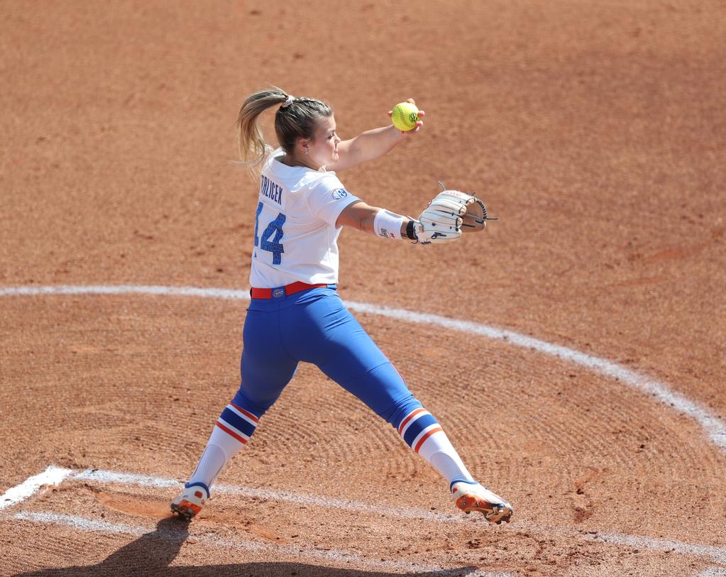 No. 1 Florida Hosts UCF Wednesday Night - Florida Gators