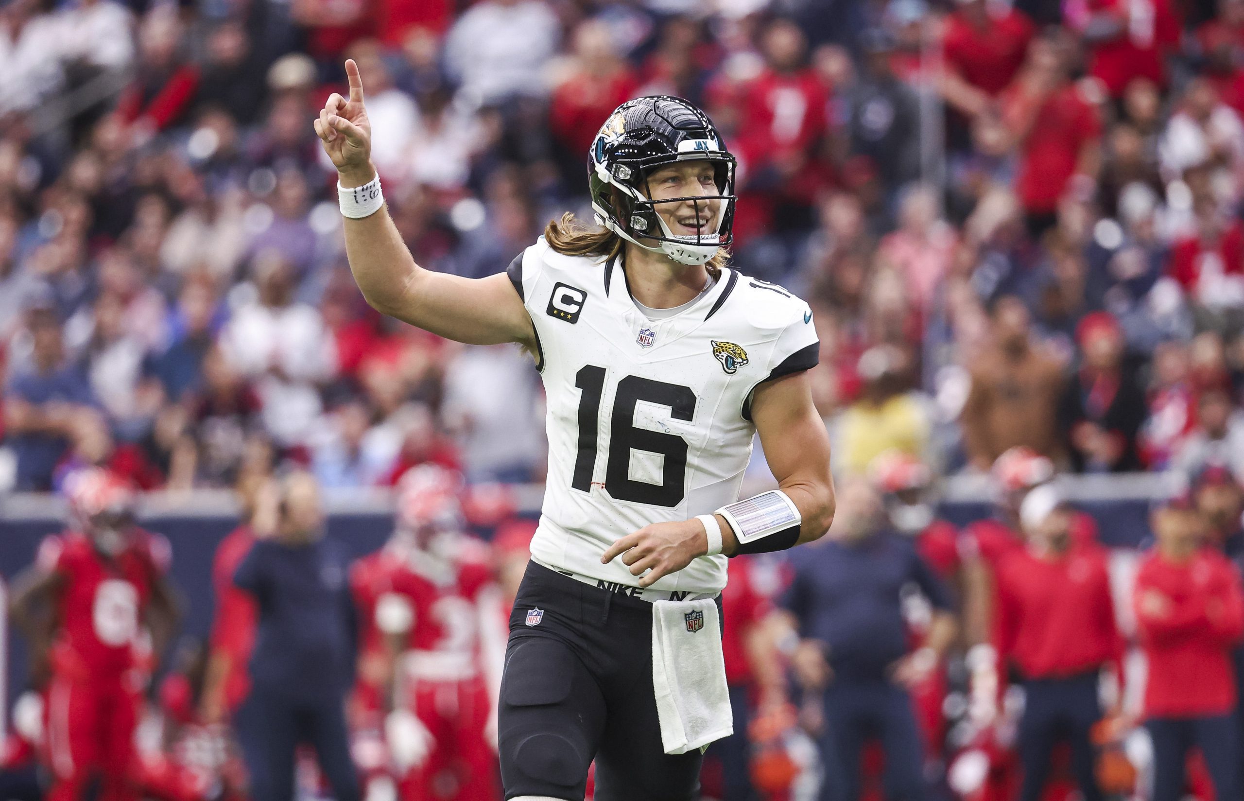 Jacksonville Jaguars Top AFC South After Victory Against Houston Texans, 24-21