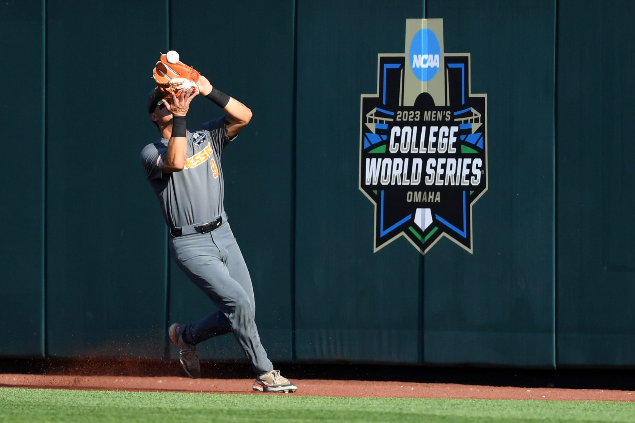 Florida State Faces Tennessee In First Round Of College World Series Espn 981 Fm 850 Am Wruf 5894