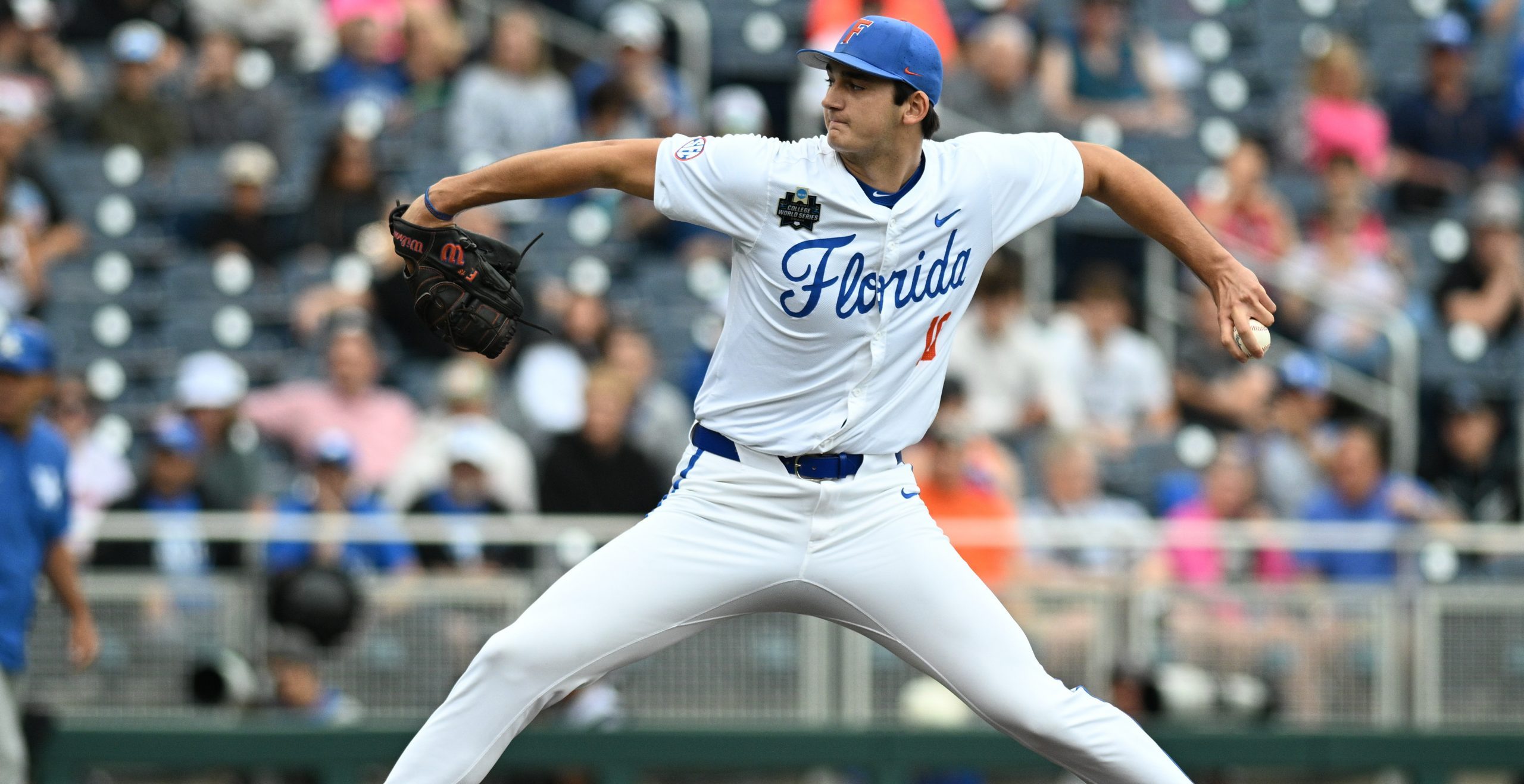 College World Series Gators Advance To Semifinals After 15 4 Win Against Kentucky Espn 98 1