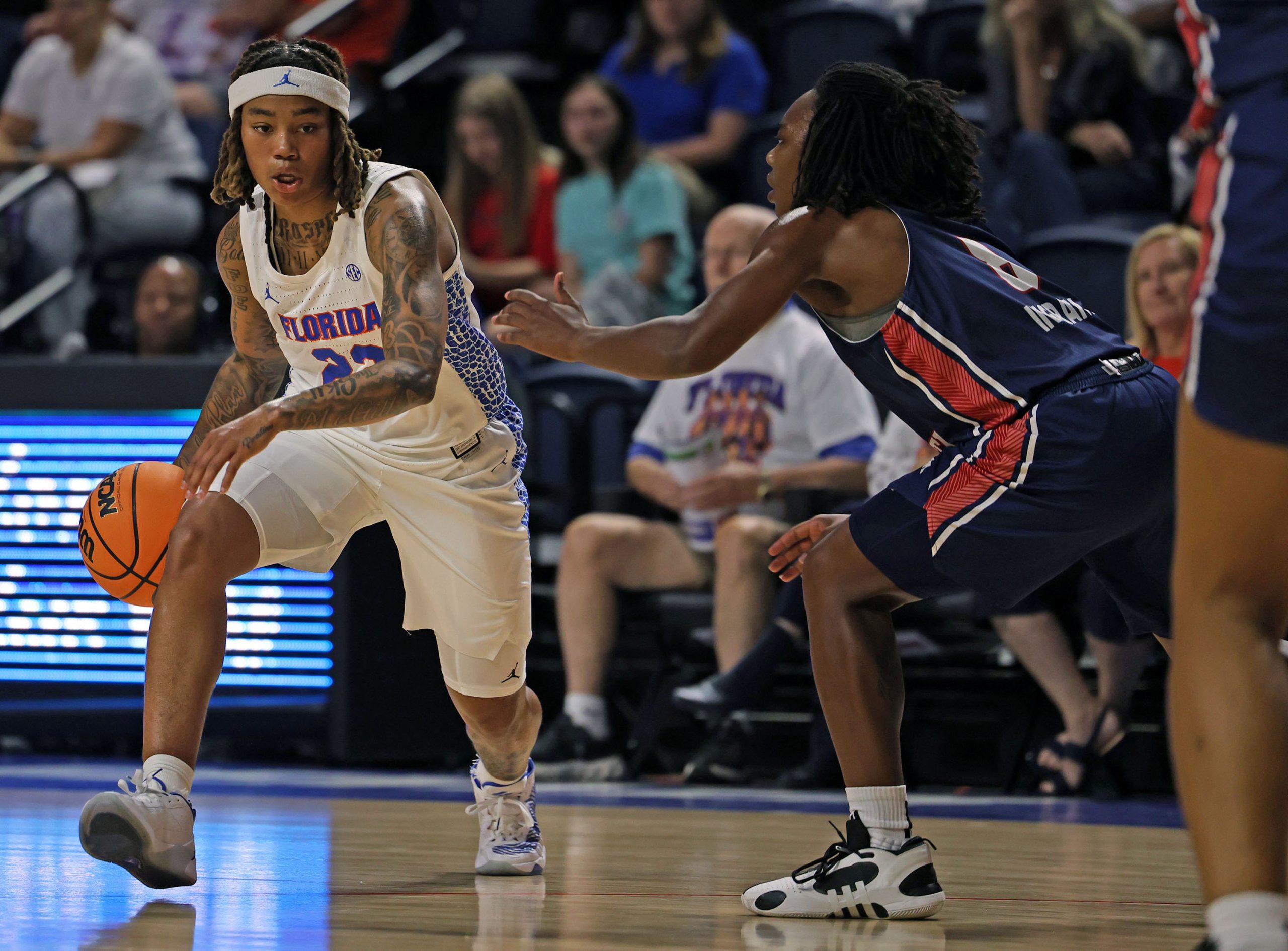 Florida Women's Basketball Undefeated LSU ESPN 98.1 FM / 850 AM WRUF